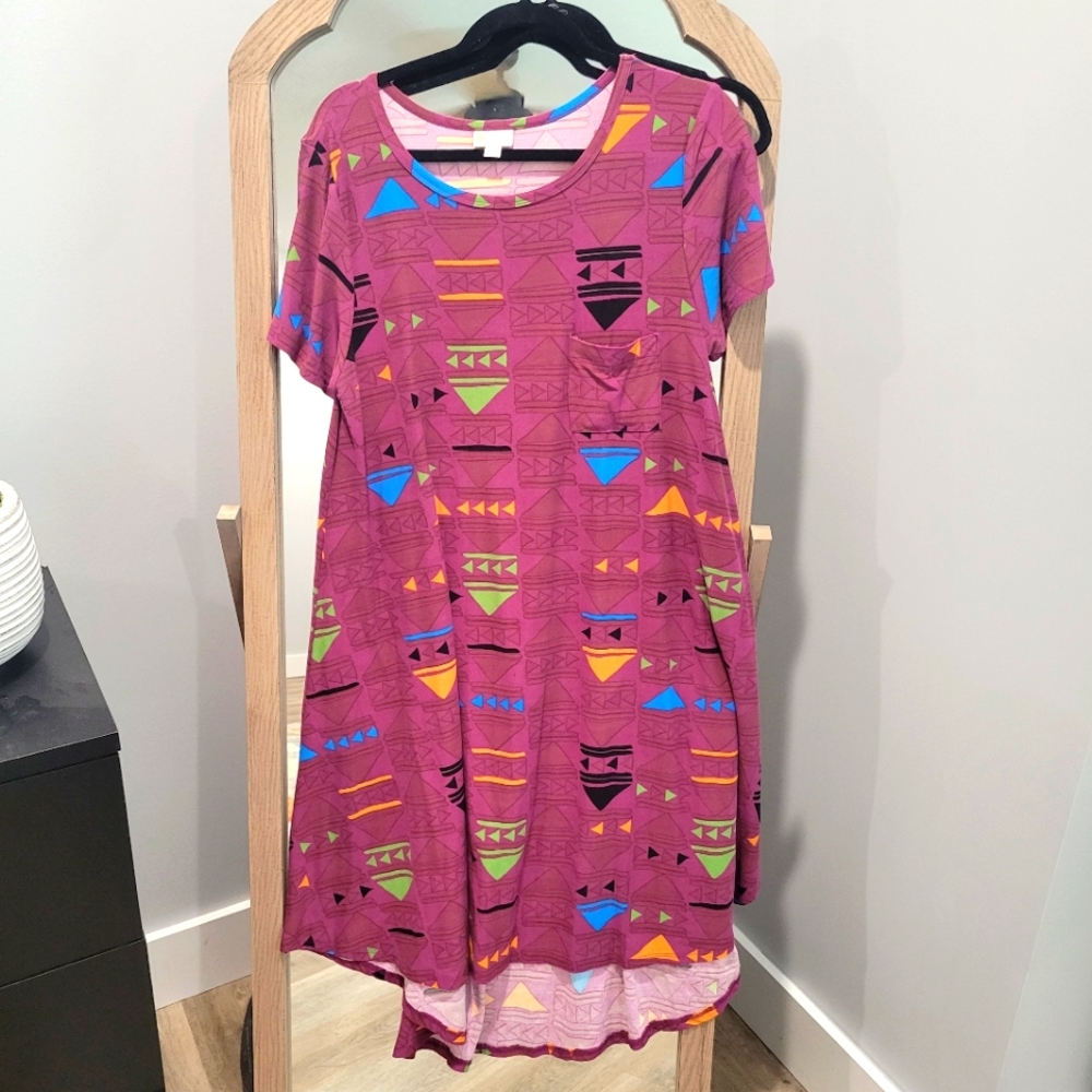 25. 🌟 Lularoe carly